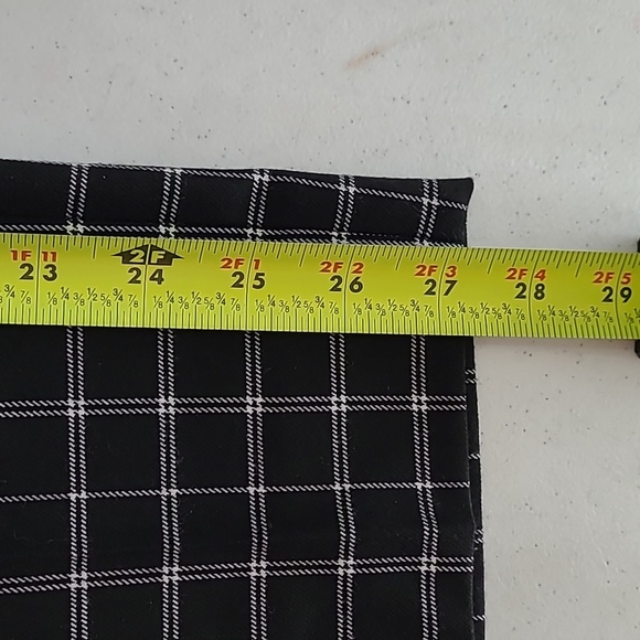 Banana Republic women's Avery black and white checkered pants size 4 - Picture 6 of 7